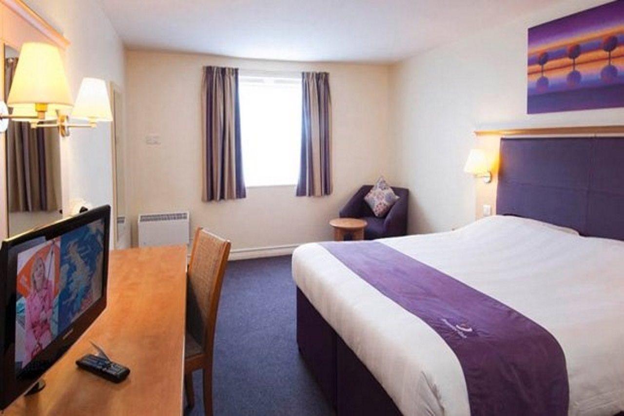Premier Inn Newport Wales Exterior photo